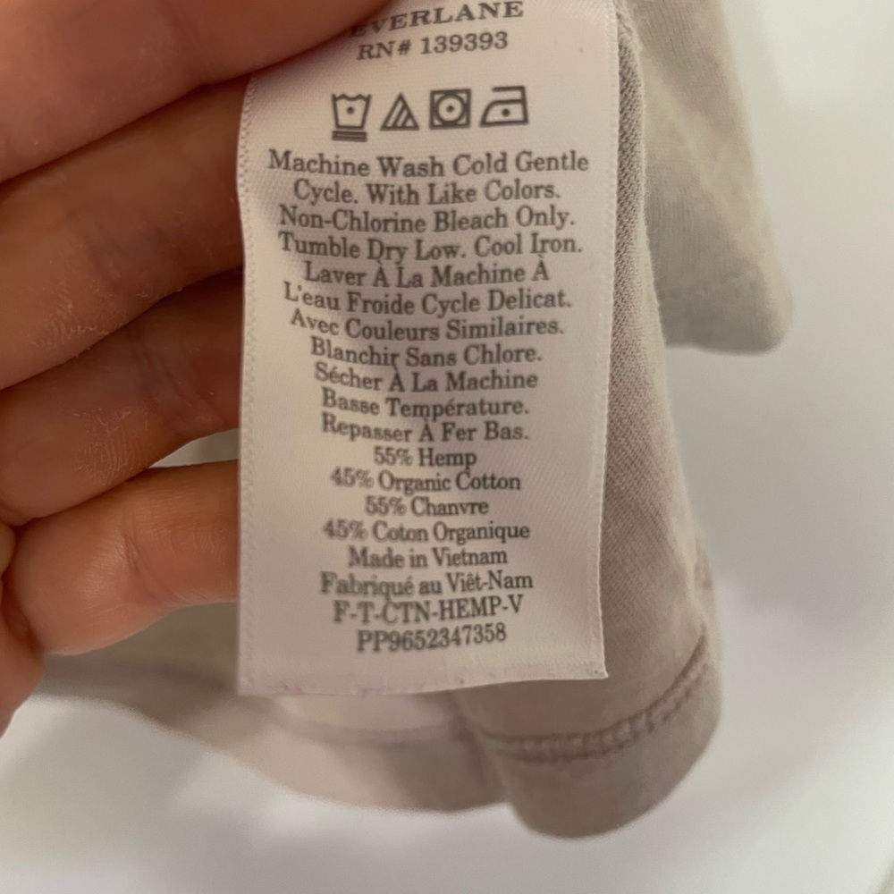 Everlane Light Gray/Beige Hemp V-Neck Top XS - Picture 4 of 4